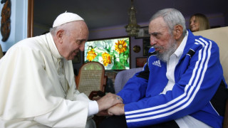 Папата се срещна с  Фидел и Раул Кастро