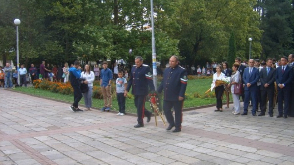 Кърджали чества тържествено Деня на независимостта на България | StandartNews.com