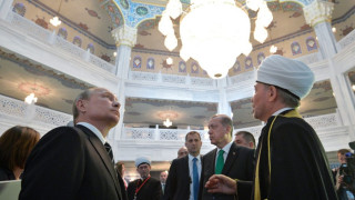 Путин и Ердоган откриха джамия №1 в Европа