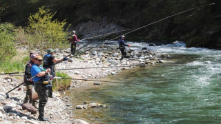 Осем отбора на световното по улов пъстърва в река Чая