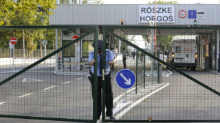Хърватия забрани на сръбски граждани и автомобили да влизат на нейна територия