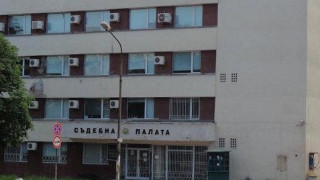 Разследват смъртта на багериста в бившия ОЦК в Кърджали