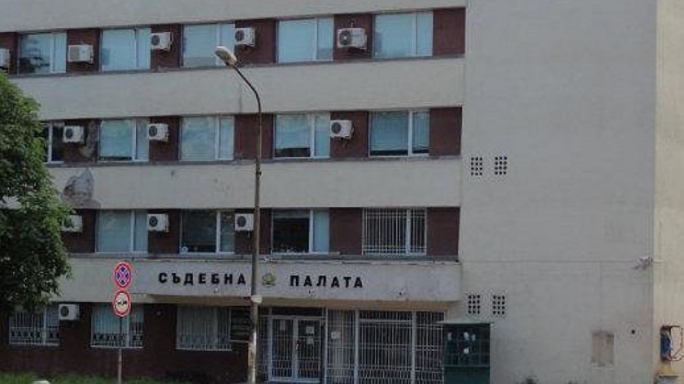Разследват смъртта на багериста в бившия ОЦК в Кърджали | StandartNews.com