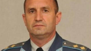 Борисов накара генерал-майор Радев да оттегли оставката