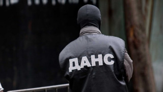 Човек на ДАНС помагал на каналджии