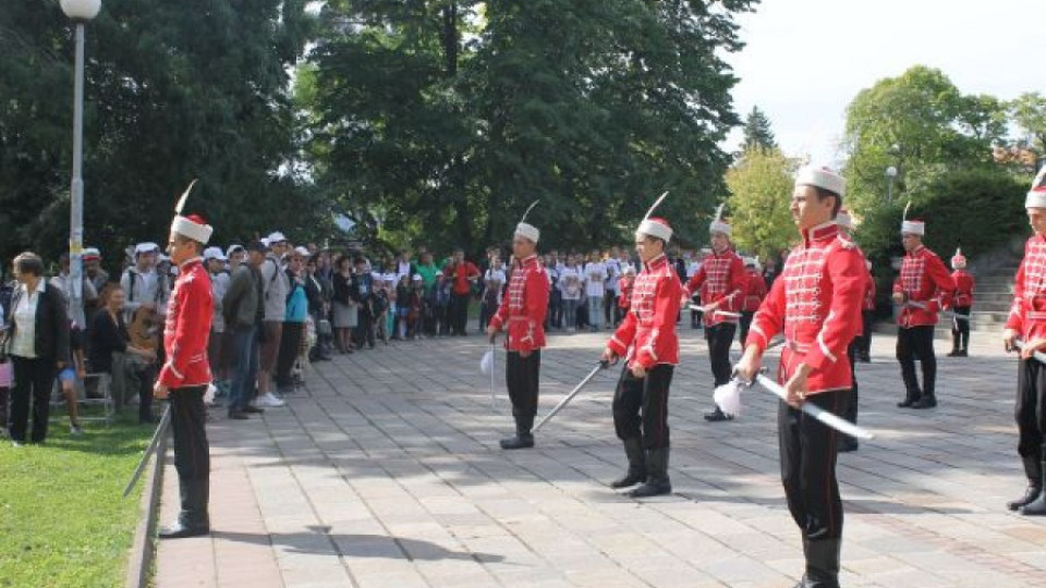 Ученици по стъпките на армейските части от ПСВ в Родопите | StandartNews.com