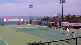Михайлова и Петрова са във II кръг на "Santa Marina Open"