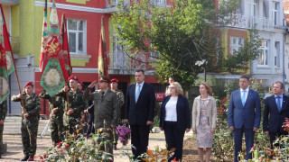 Поклон и панихида пред освободителите на Благоевград