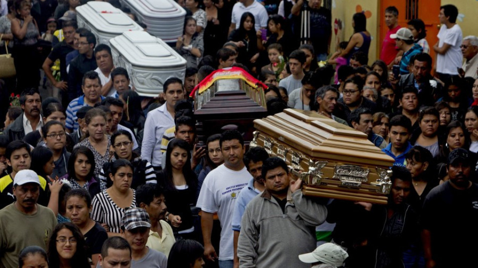 Над 160 са жертвите на свлачището в Гватемала | StandartNews.com