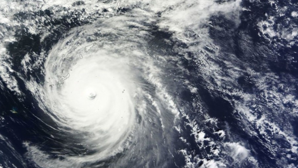 Хиляди се евакуират заради мощен тайфун в Япония | StandartNews.com