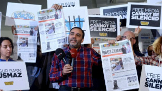 Арестуваха главния редактор на Today's Zaman за обиди към Ердоган 