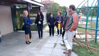 Калина Белмезова се срещна с жители от "Аспарухово"