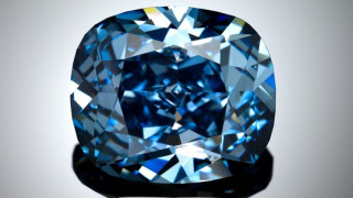 Пускат на търг син диамант за $55 млн.