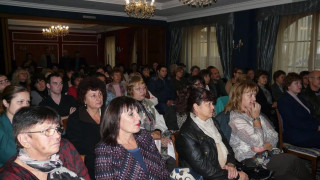  Юлиян Найденов от ГЕРБ се срещна с директори на училища