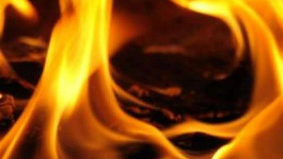 200 бали слама и 140 кв. м покрив изгоряха в  Джебелско | StandartNews.com