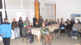 Кандидатите за общински съветници от ГЕРБ на срещи в Тополи дол и Крали Марко