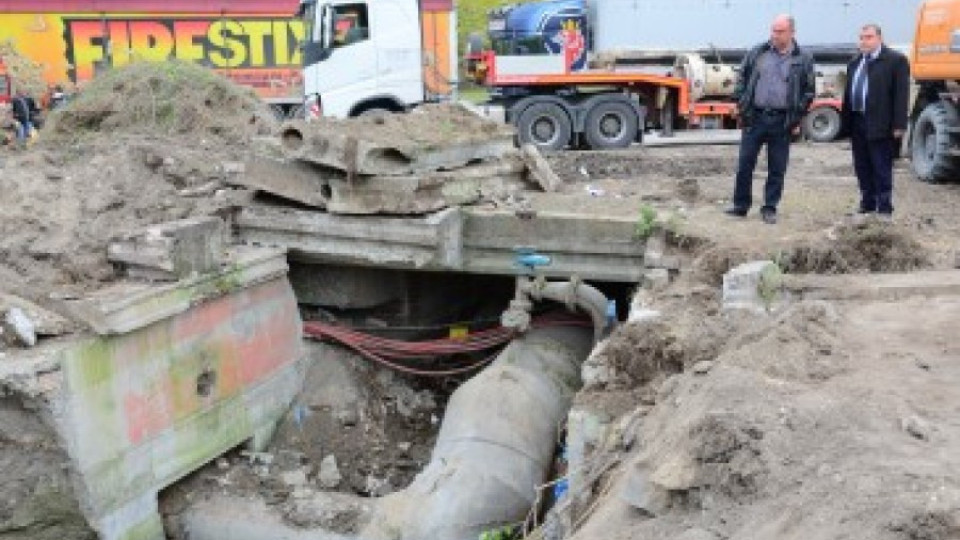 Ремонт на водопровода за Аспарухово слага край на ВиК авариите | StandartNews.com
