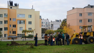 Строят детска площадка в благоевградски квартал