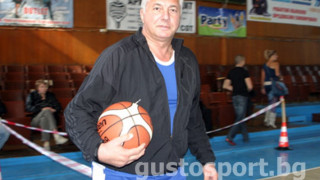 Здравко Димитров ще участва във възпоменателен баскетболен мач