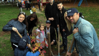 Андрей Георгиев засади дръвчета в Южния парк