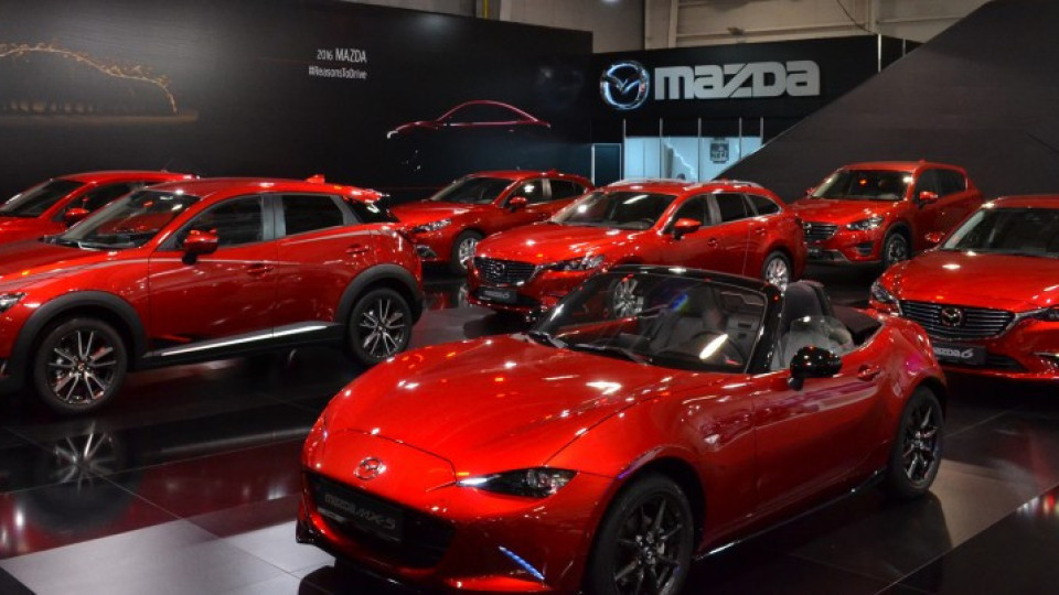 7000 гледат, 50 купуват през първия ден на Автомобилен салон 2015 | StandartNews.com