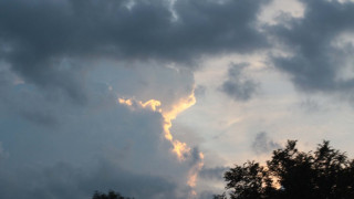 Облаци заменят слънцето