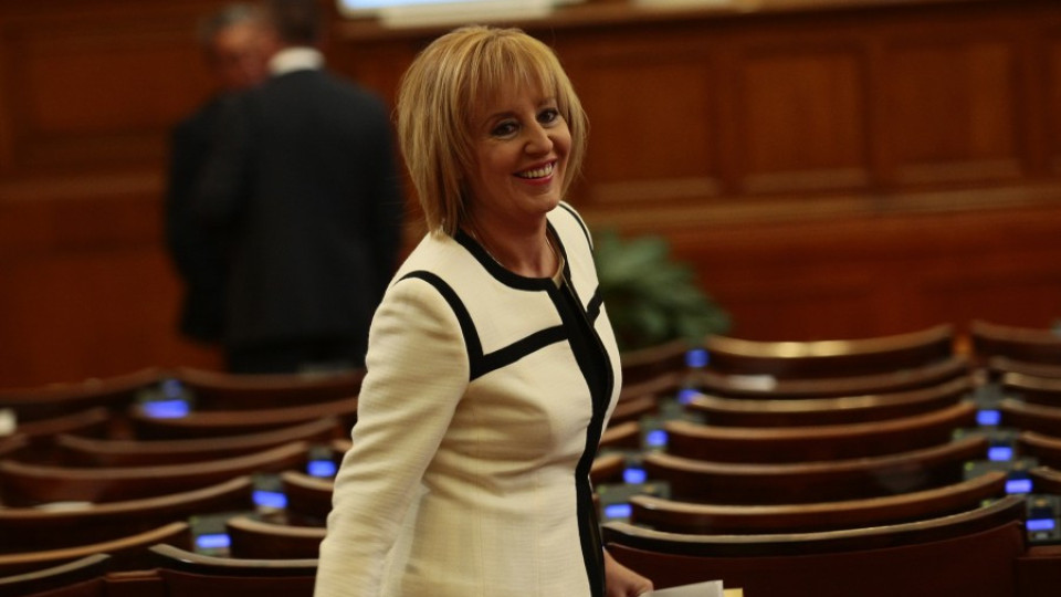 Мая Манолова встъпва в длъжност  | StandartNews.com