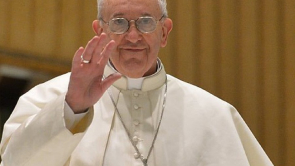 Ватиканът опроверга папата да е болен от рак | StandartNews.com
