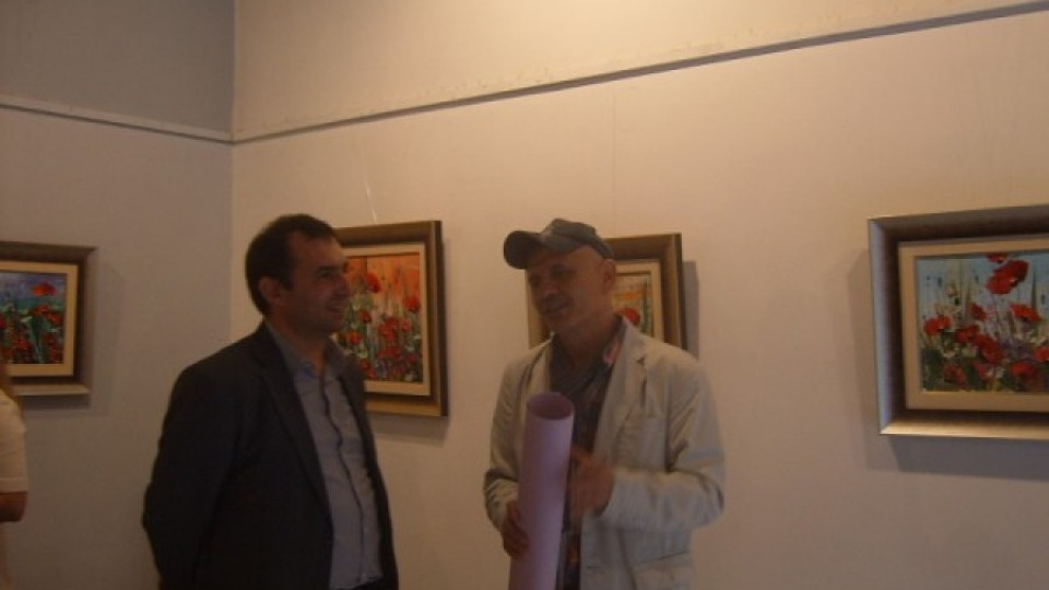 Двама известни турски художници откриха изложба в Кърджали | StandartNews.com