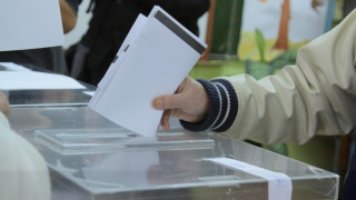 Пловдив с 17, 43% гласували към 13.00 часа