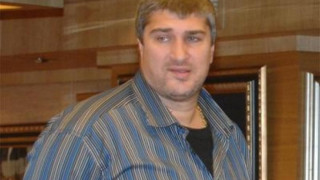 Любо Ганев дари екипи на волейболния ЦСКА