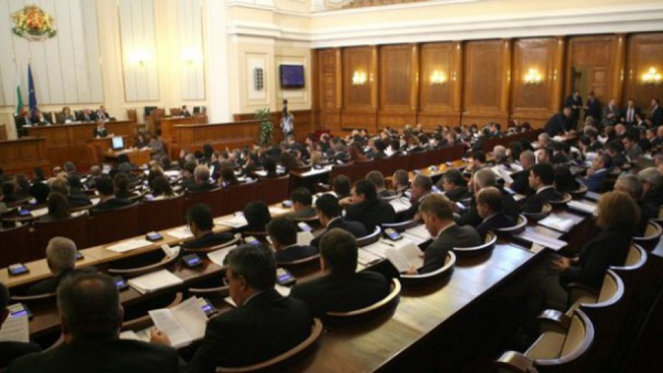 Депутатите няма да обсъждат Закона за военното разузнаване | StandartNews.com