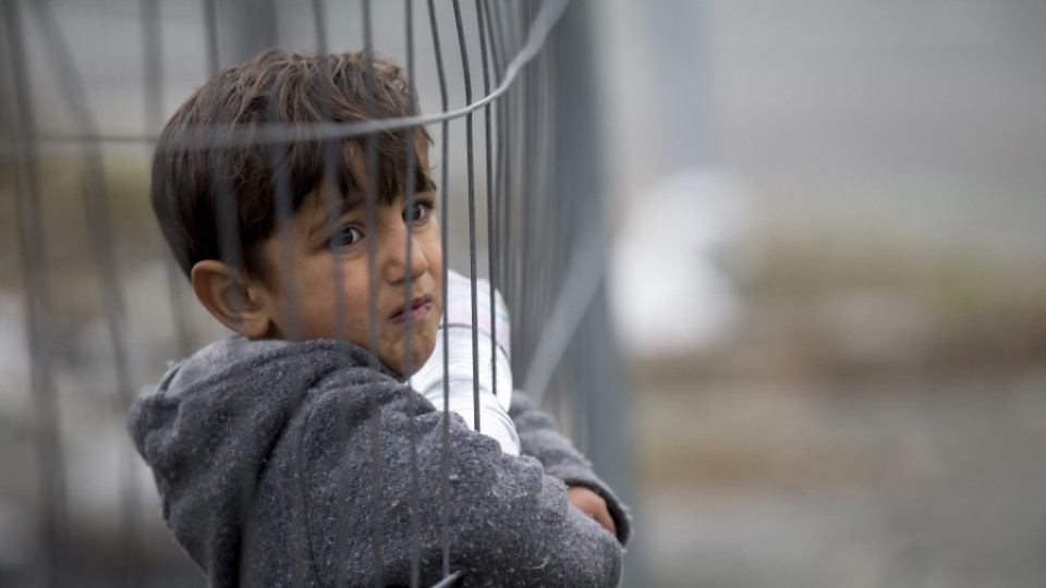 Германия ни връща хиляди бежанци | StandartNews.com