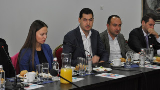 Ева Паунова и Иван Тотев се срещнаха с IT компании в Пловдив