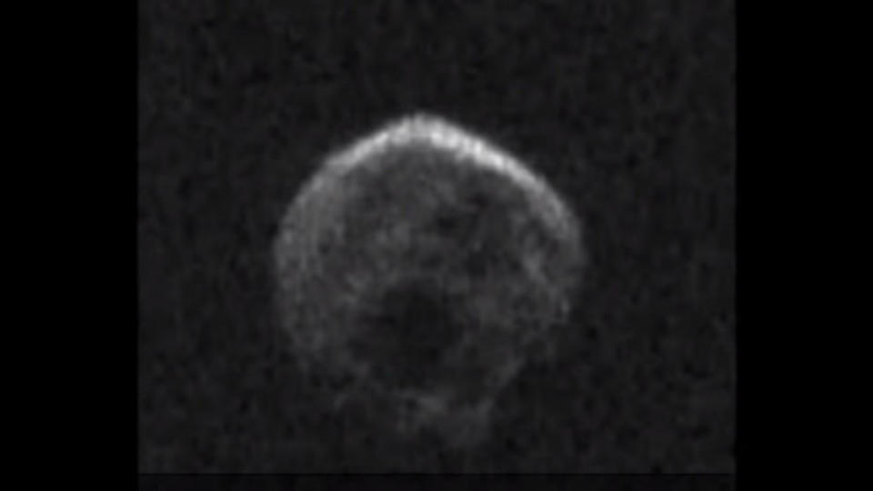 Астероид като зловещ череп мина над Земята (ВИДЕО) | StandartNews.com