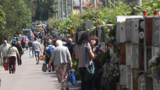 Допълнителен транспорт за Задушница в София