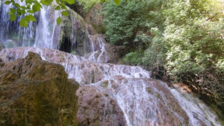 Спасители: Затрупаните на Крушунските водопади имат малки шансове