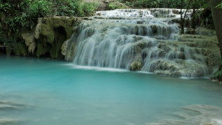 Трети ден издирват затрупаните край Крушинските водопади