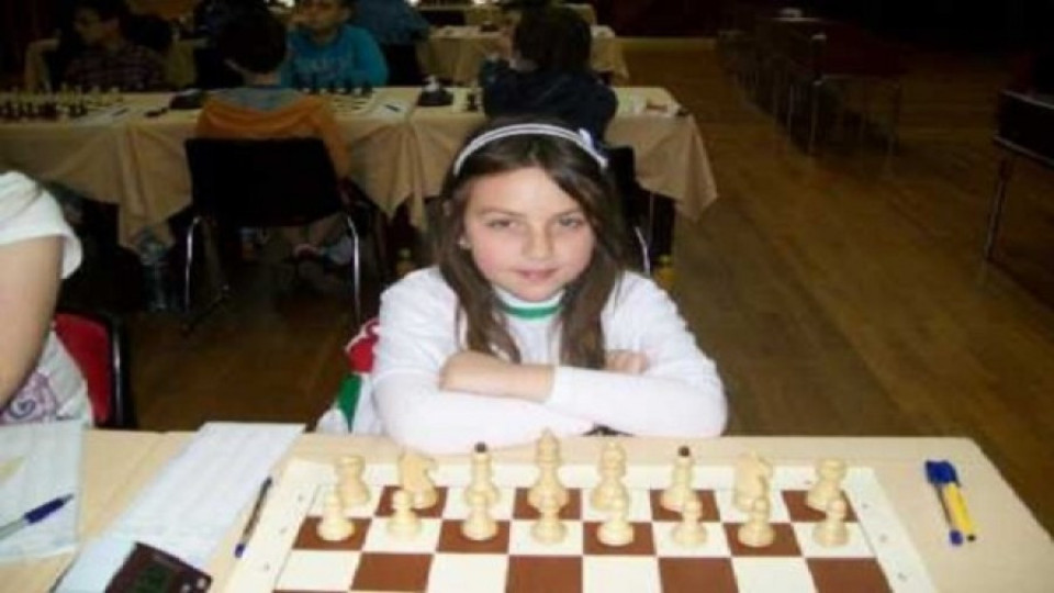 12-годишната Нюргюл е световната шампионка по шахмат | StandartNews.com