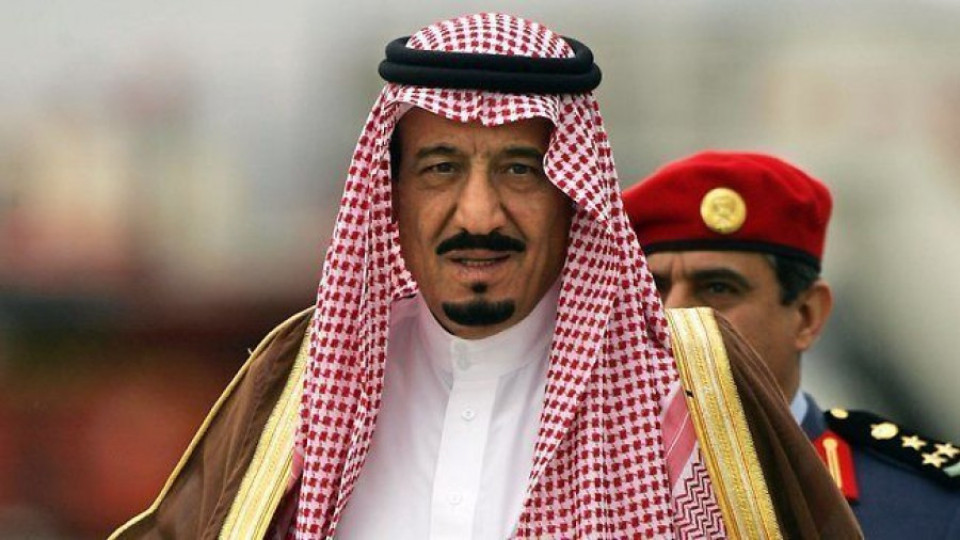Крал Салман изпрати 65 мерцедеса в Анталия | StandartNews.com