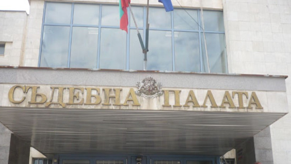 Отложиха делото на Сидеров за инцидента на летище Варна | StandartNews.com