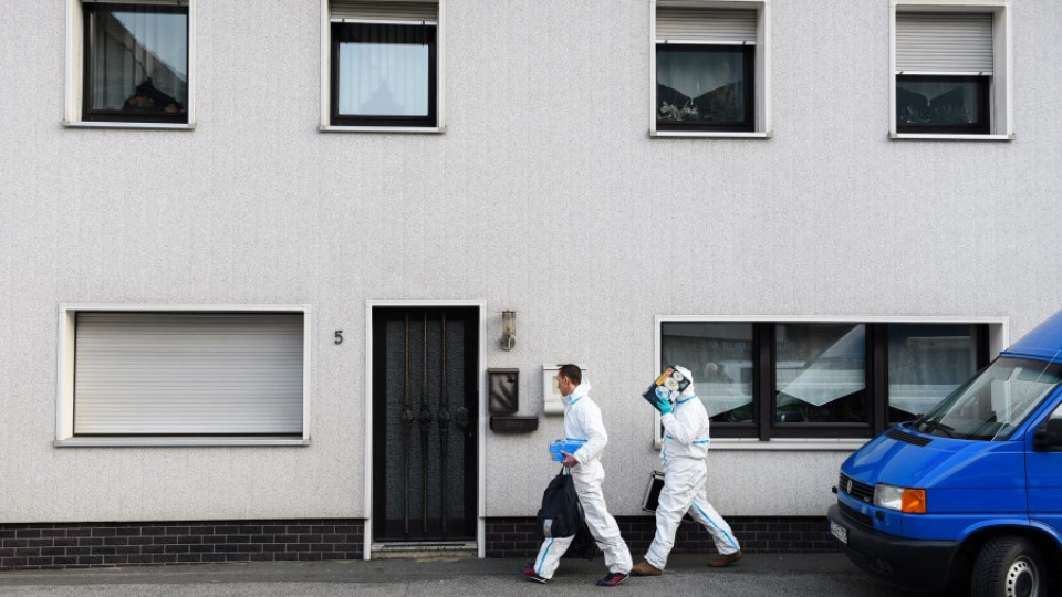 Ужас в Бавария: Откриха 7 мъртви бебета в апартамент | StandartNews.com