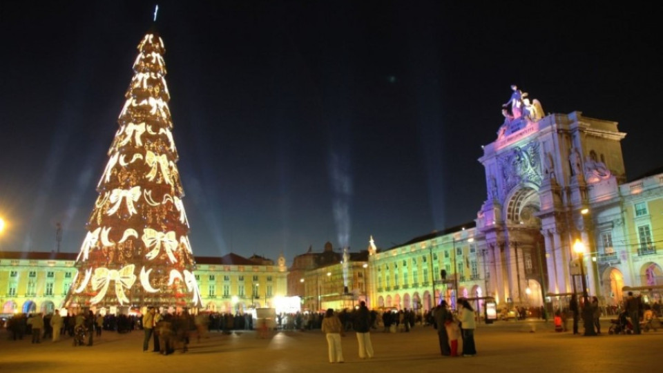 Европейците пак свиват разходите за Коледа | StandartNews.com