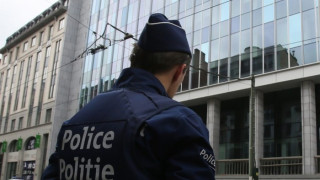 Полицията в Брюксел извършва арести за атентатите в Париж