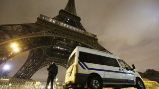 Фалшиви сигнали за бомби стресират Франция