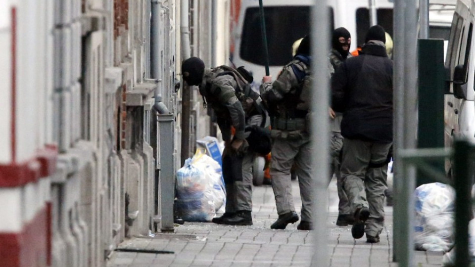 Зрелищен арест в Брюксел, убиецът още се крие (ВИДЕО) | StandartNews.com