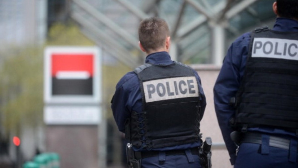 НА ЖИВО: Престрелки и взривове при акцията в Сен Дени | StandartNews.com
