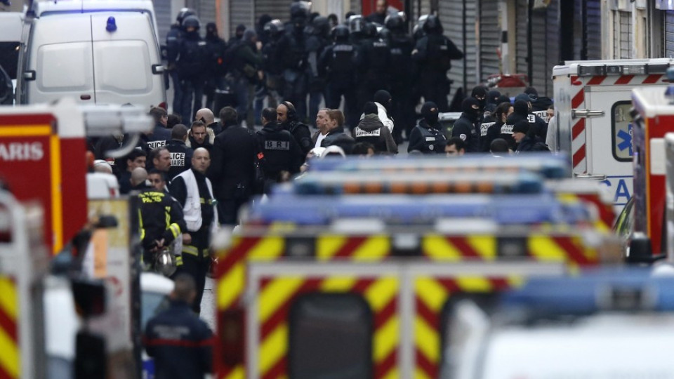 Взривове в началото на спецакцията в Париж (ВИДЕО) | StandartNews.com