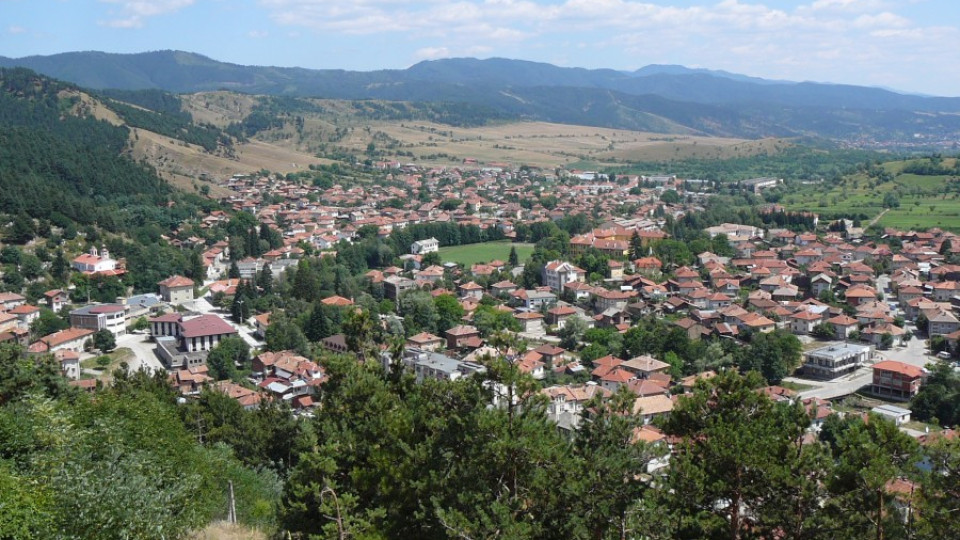 Кметът на Белица търси християнин за свой заместник | StandartNews.com
