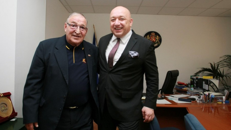 Кралев прие Димитър Пенев, среща с клуба на ветераните до дни | StandartNews.com
